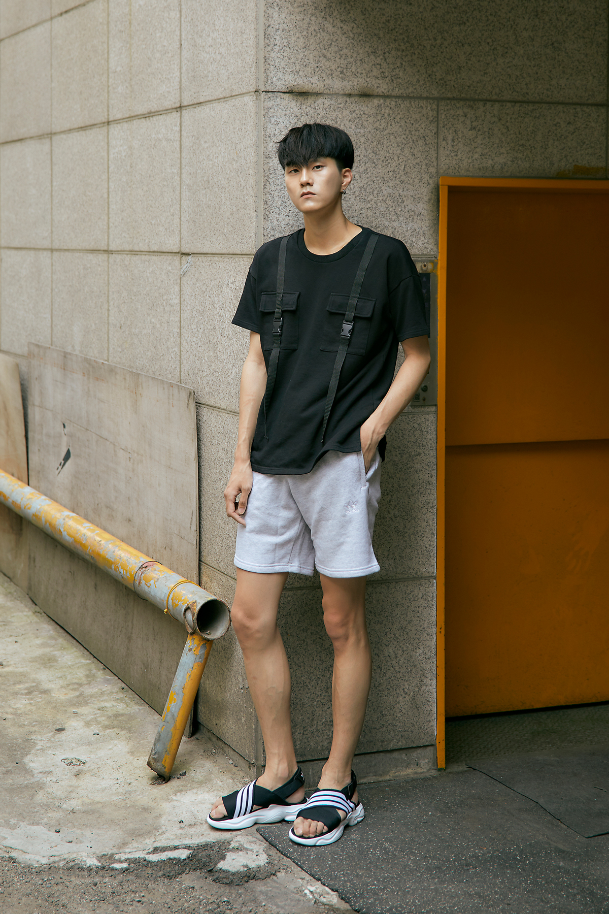 2020 서울 스트리트 패션: 아디다스 x 무신사 협업 스타일 가이드 사진 4