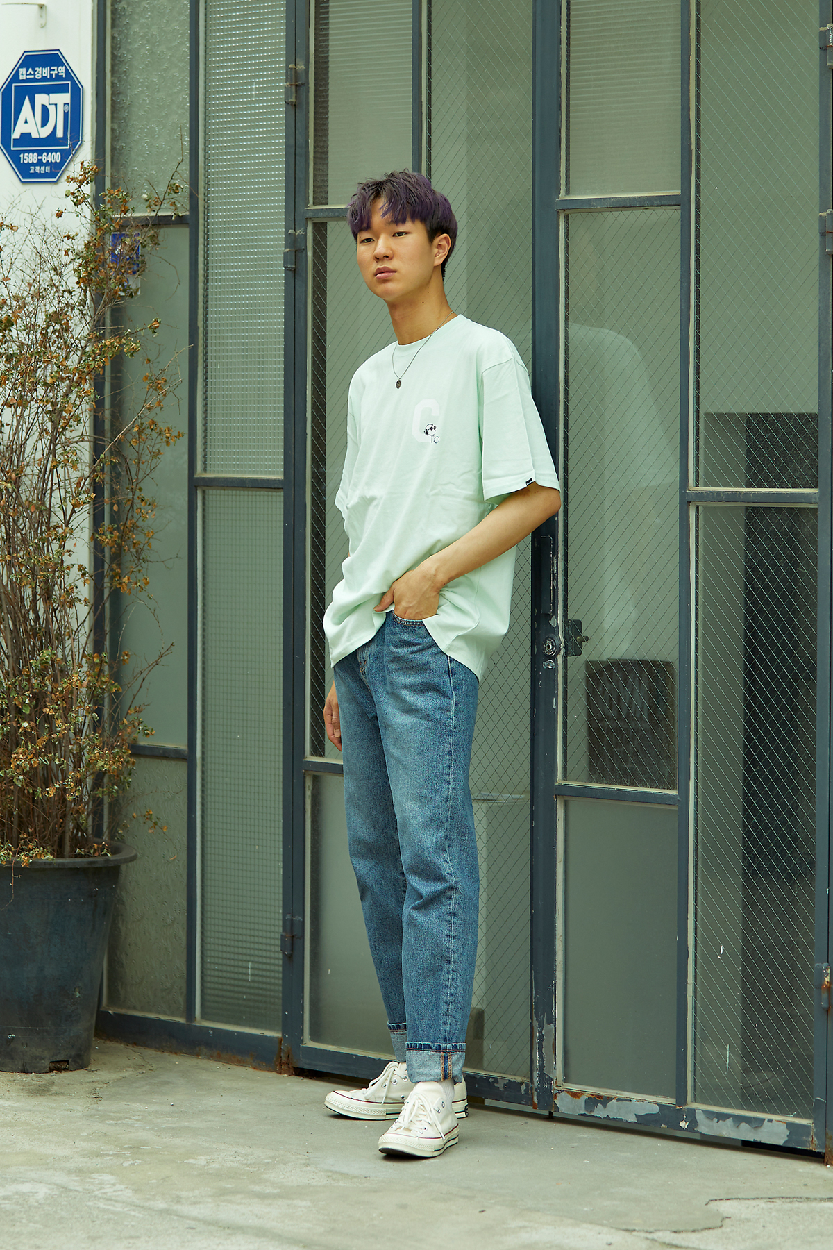 2020 서울 스트리트 패션: 커버낫 X 무신사 협업 스타일 분석 사진 2