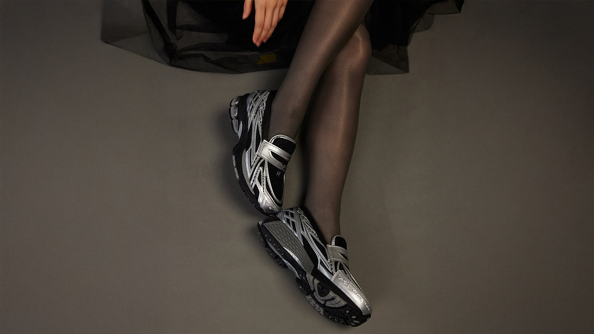 뉴발란스 (New Balance) x 웍스아웃 (Worksout)